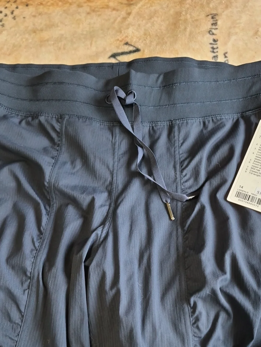 Lululemon Dance Studio Mid Rise 7/8 Jogger Navy Size 14 NWT